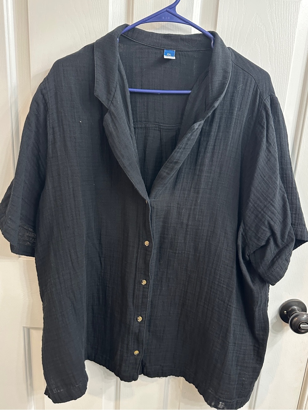 Old Navy Black Button-Up Short Sleeve Top